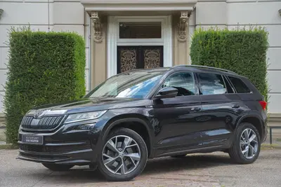 Skoda Kodiaq 2.0 TSI 4x4 Sportline Business PANO uit 2021