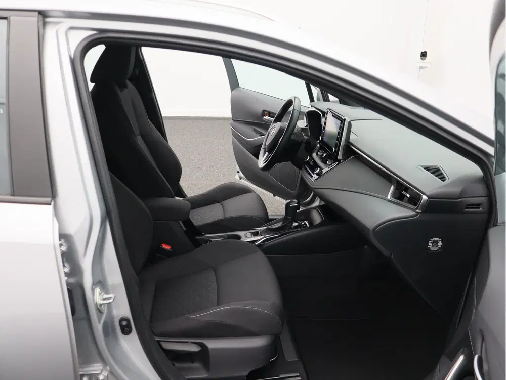 Toyota Corolla 1.8 Hybrid Active uit 2023, foto 19
