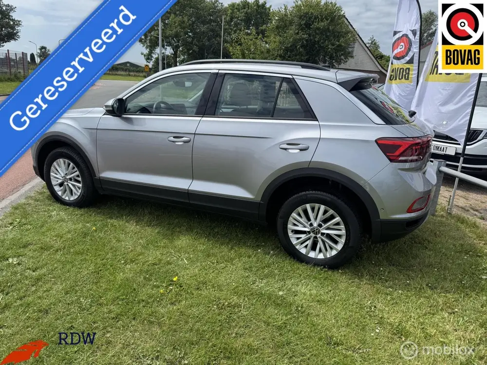 Volkswagen T-Roc 1.5 TSI Life Business ADAPT.CRUISE/CARPLAY/ uit 2023, foto 12