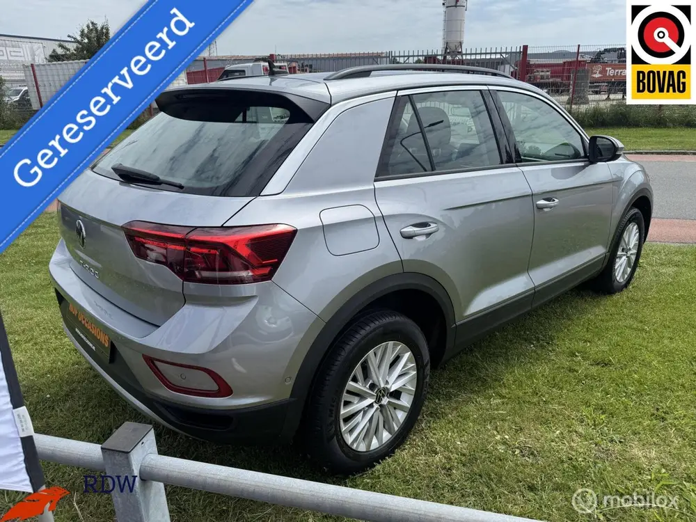 Volkswagen T-Roc 1.5 TSI Life Business ADAPT.CRUISE/CARPLAY/ uit 2023, foto 9