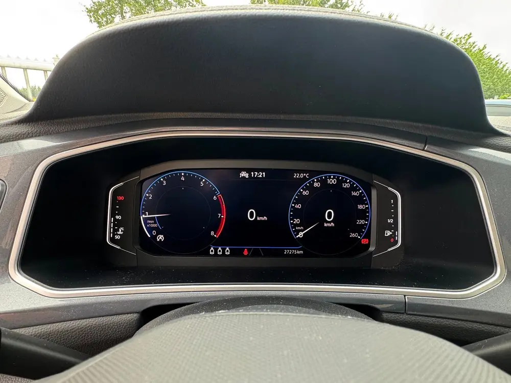 Volkswagen T-Roc 1.0 TSI Style IQ-Light / Ascot Grey / Carpl uit 2023, foto 17