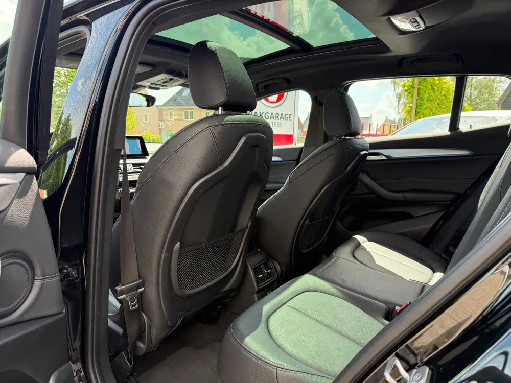 BMW X2 SDrive18i Business Edition Plus uit 2022, foto 13