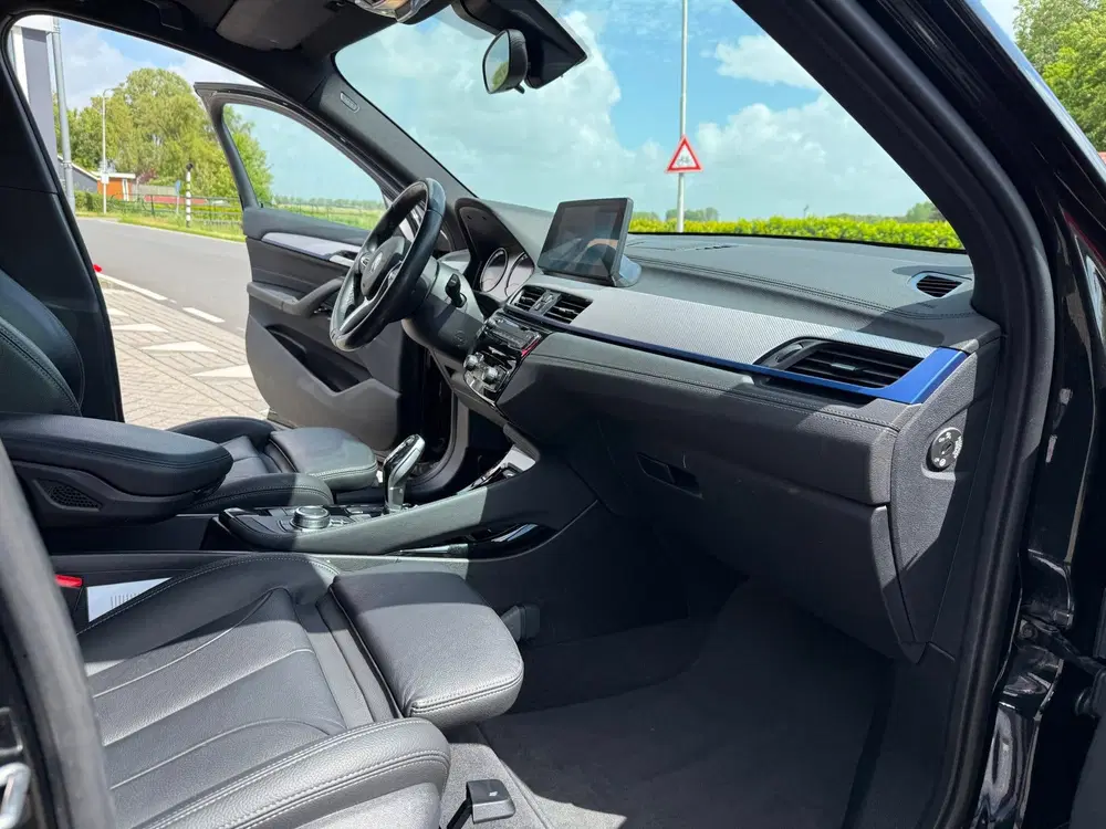 BMW X2 SDrive18i Business Edition Plus uit 2022, foto 16