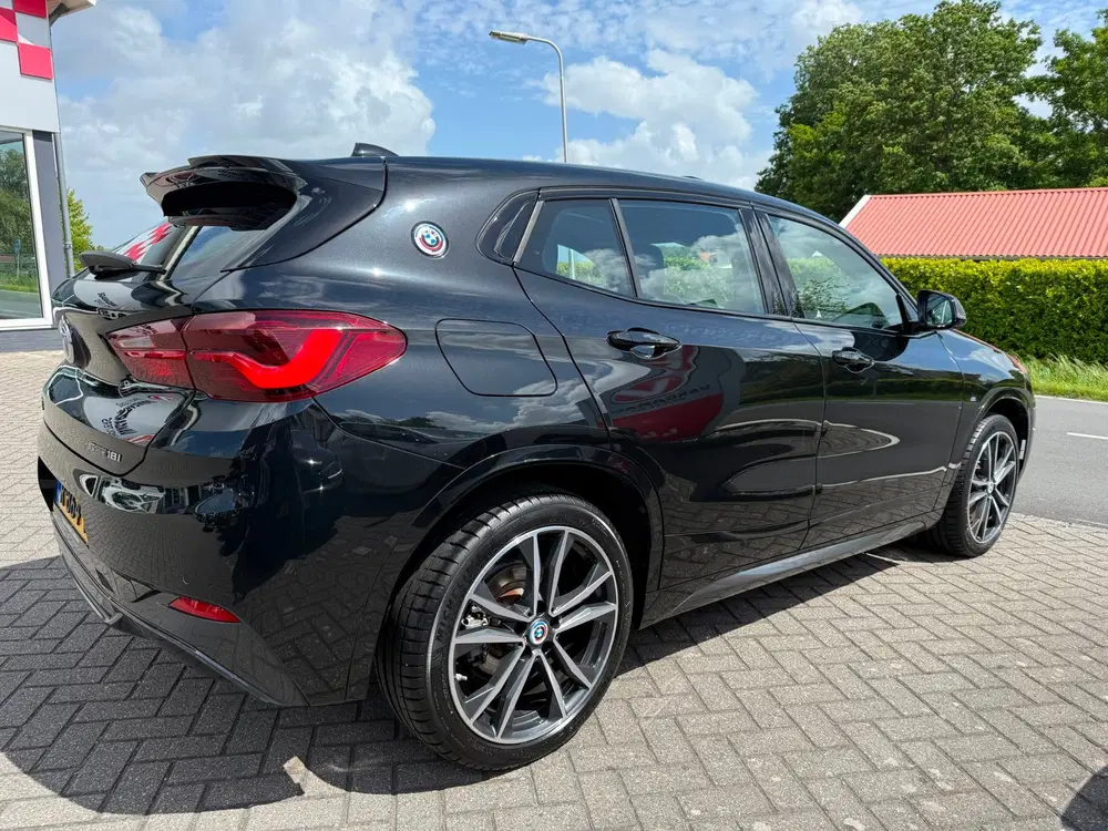 BMW X2 SDrive18i Business Edition Plus uit 2022, foto 8