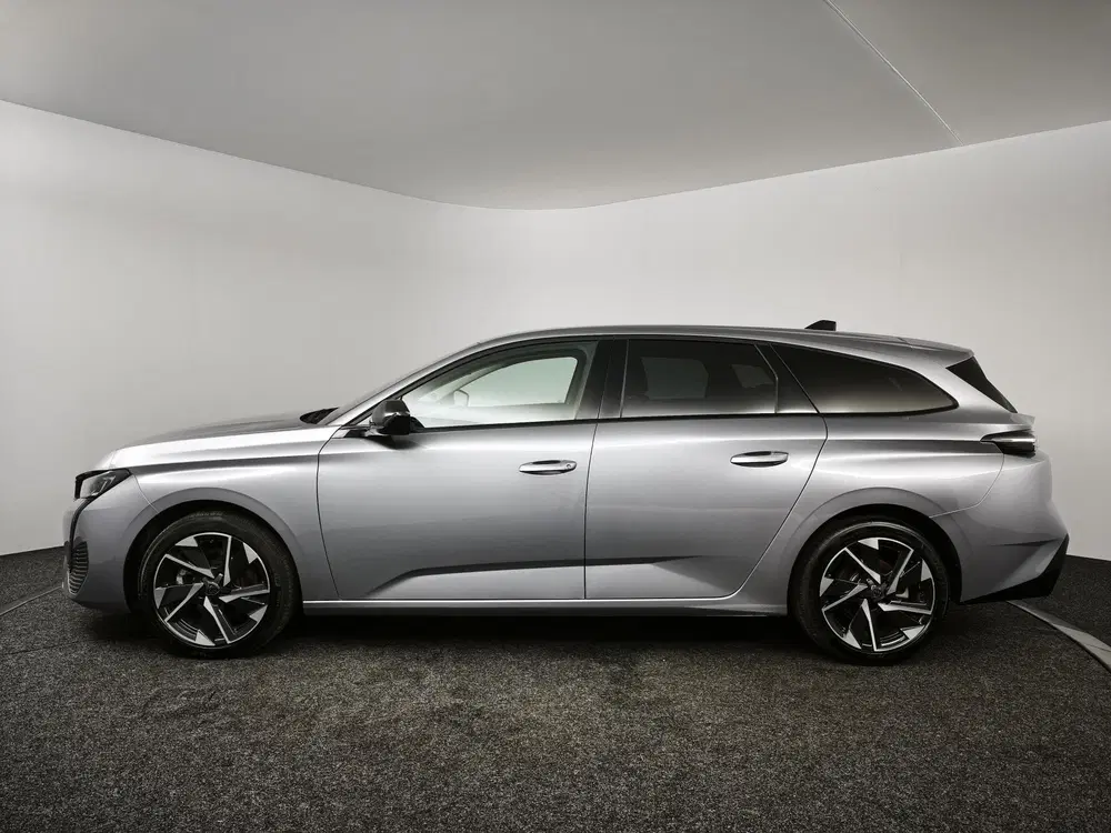 Peugeot 308 1.2 Hybrid 145 e-DCS6 Allure uit 2025, foto 15