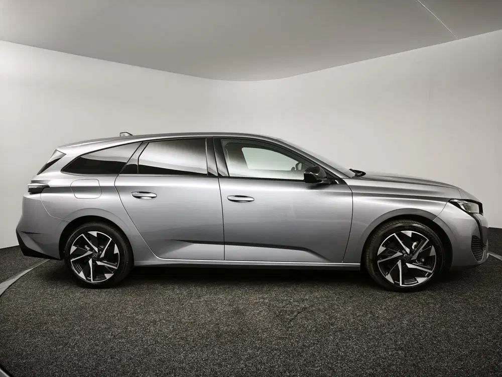 Peugeot 308 1.2 Hybrid 145 e-DCS6 Allure uit 2025, foto 16