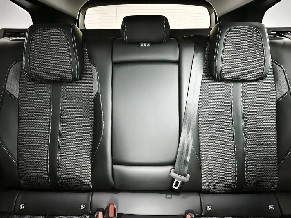 Peugeot 308 1.2 Hybrid 145 e-DCS6 Allure uit 2025, foto 8