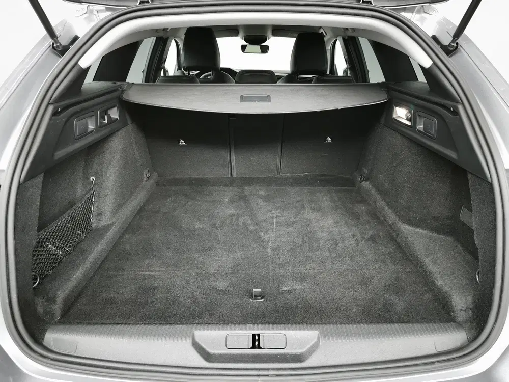 Peugeot 308 1.2 Hybrid 145 e-DCS6 Allure uit 2025, foto 9