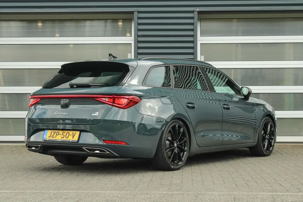 SEAT Leon 1.5 TSI e-Hybrid 204pk FR Business uit 2026, foto 2