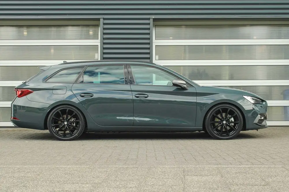 SEAT Leon 1.5 TSI e-Hybrid 204pk FR Business uit 2026, foto 3