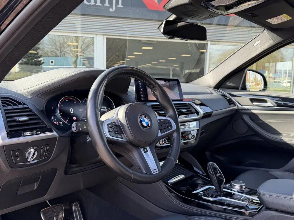 BMW X4 M40i High Executive uit 2019, foto 2