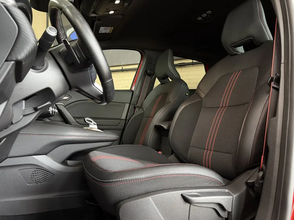 Renault Captur 1.3 TCe 140 R.S. Line uit 2021, foto 4