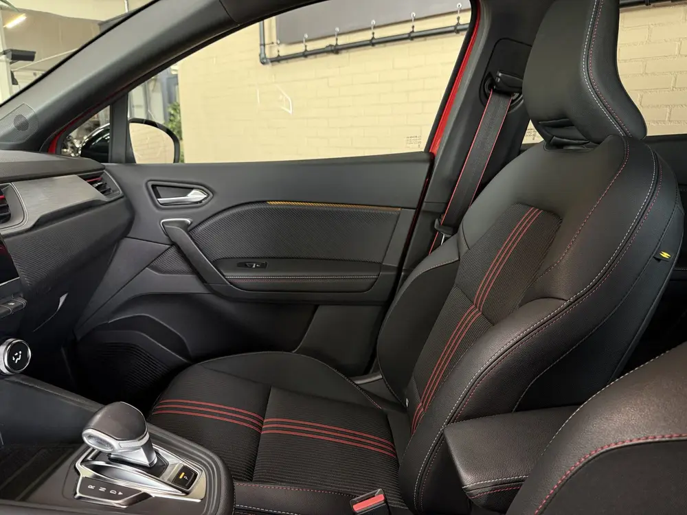 Renault Captur 1.3 TCe 140 R.S. Line uit 2021, foto 8