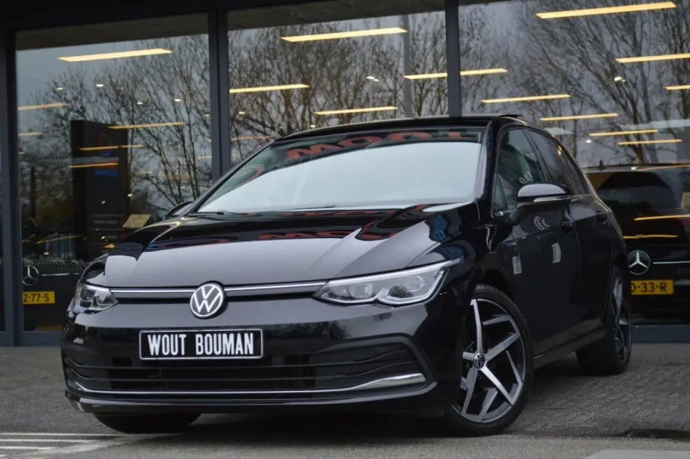 Volkswagen Golf 1.5 TSI 150 pk Style Led Panorama Memory Vir uit 2020