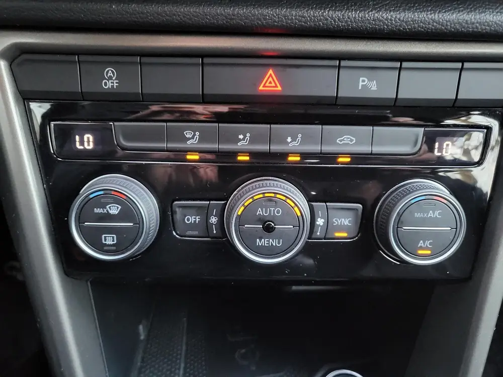 Volkswagen T-Roc 1.0 TSI Style uit 2021, foto 12