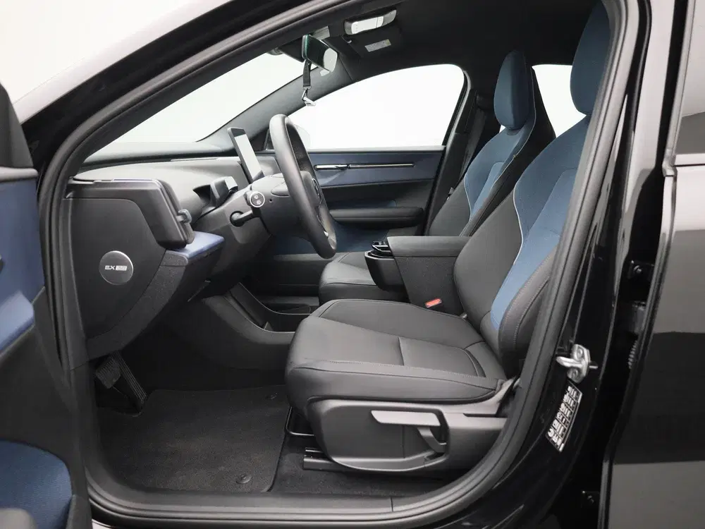 Volvo EX30 Single Motor Extended Range Core 69KWh uit 2024, foto 11