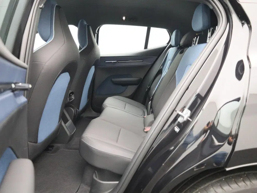 Volvo EX30 Single Motor Extended Range Core 69KWh uit 2024, foto 12