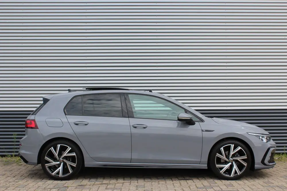 Volkswagen Golf 1.5 eTSI 3x R-Line | Panoramadak | Harman Ka uit 2021, foto 4