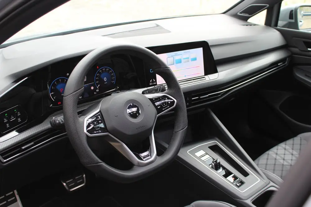 Volkswagen Golf 1.5 eTSI 3x R-Line | Panoramadak | Harman Ka uit 2021, foto 6