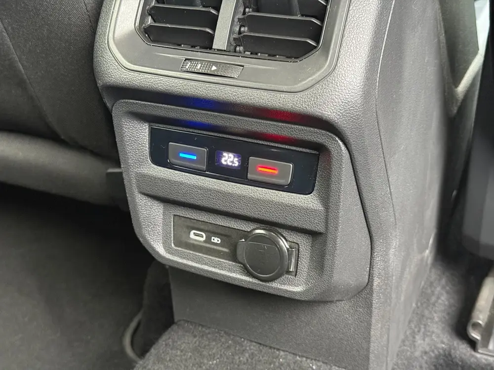 Volkswagen Tiguan Allspace 1.5 TSI DSG Comfortline 7p. uit 2021, foto 15
