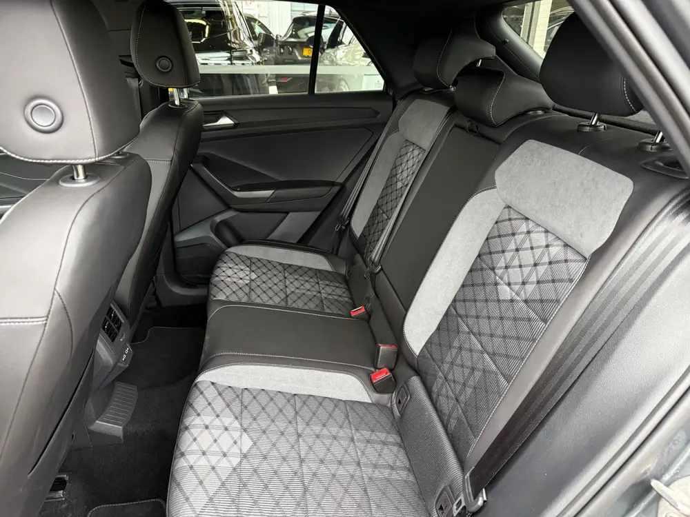 Volkswagen T-Roc 1.5 TSI R-Line Business 150PK / ACHTERUITRI uit 2025, foto 10
