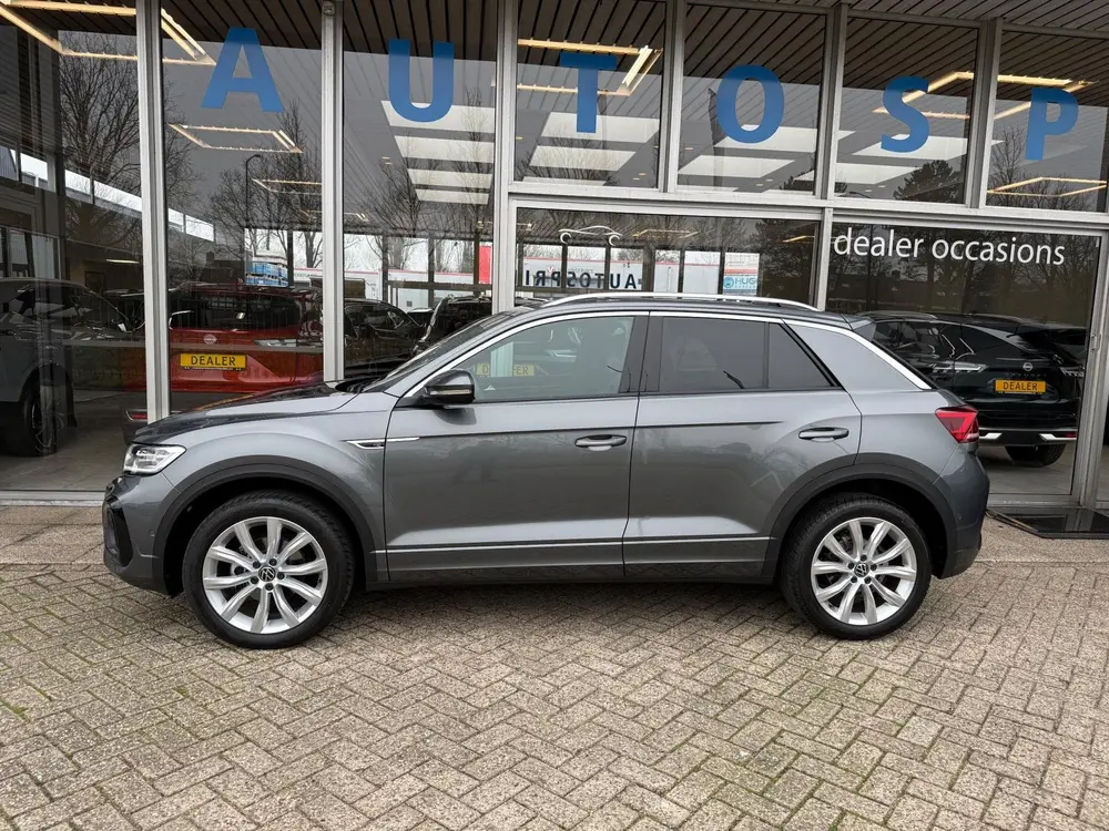 Volkswagen T-Roc 1.5 TSI R-Line Business 150PK / ACHTERUITRI uit 2025, foto 3