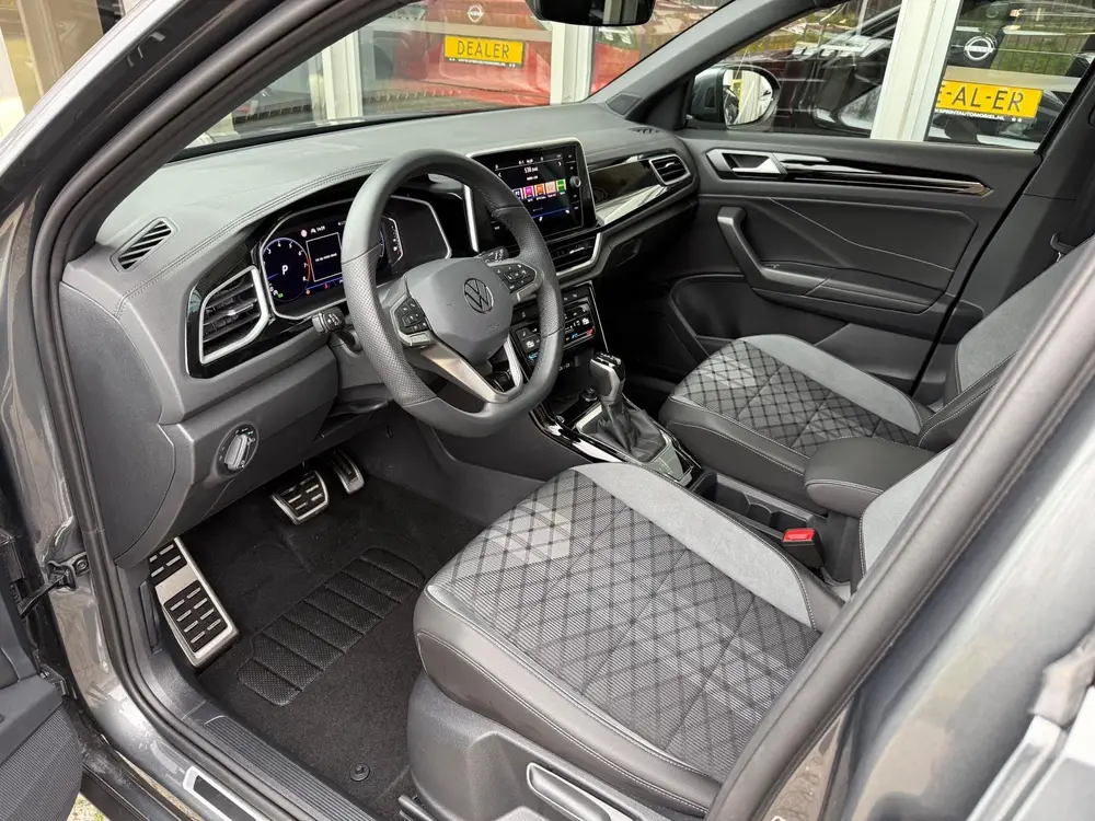 Volkswagen T-Roc 1.5 TSI R-Line Business 150PK / ACHTERUITRI uit 2025, foto 7
