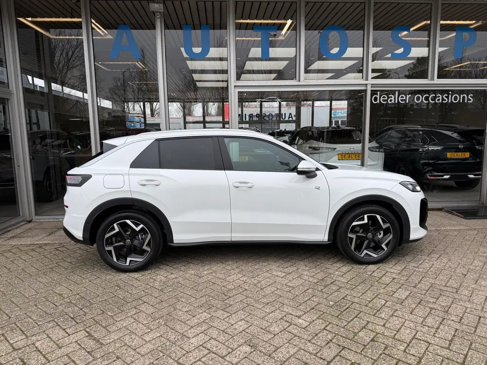 Volkswagen T-Roc 1.5 eTSI R-Line MODEL 2026 Business 150PK / uit 2025, foto 4