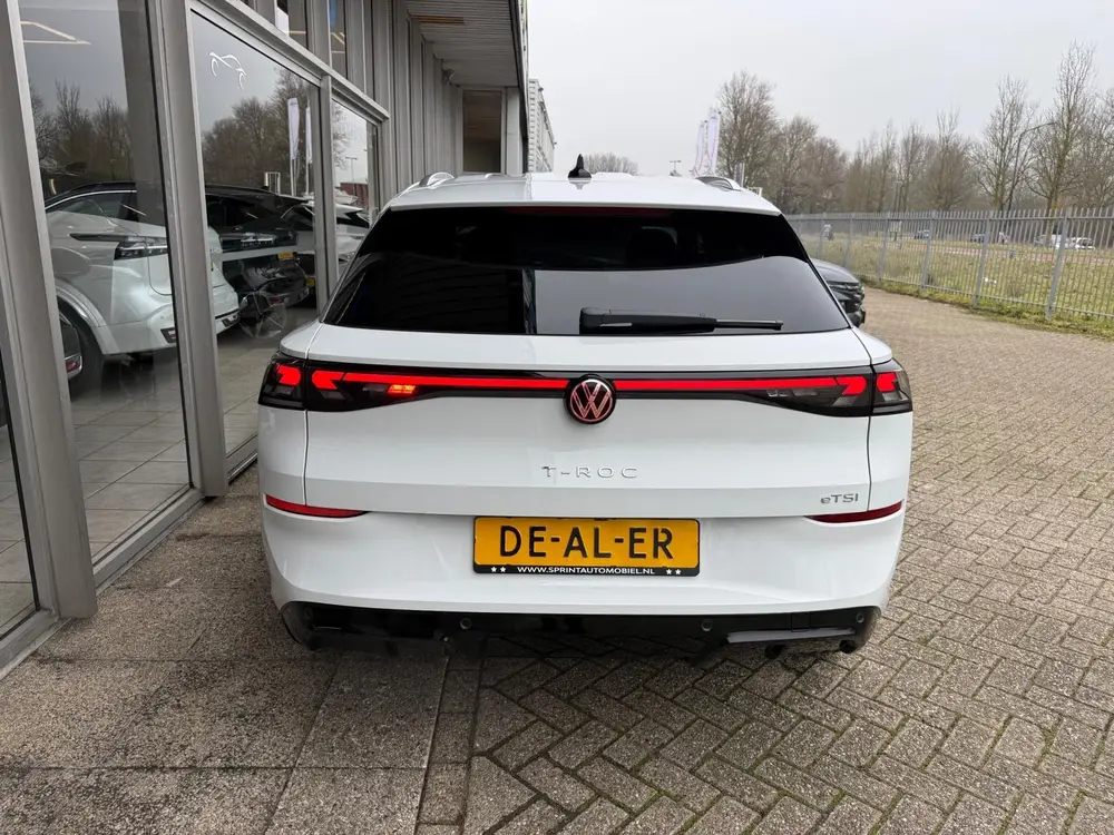 Volkswagen T-Roc 1.5 eTSI R-Line MODEL 2026 Business 150PK / uit 2025, foto 5
