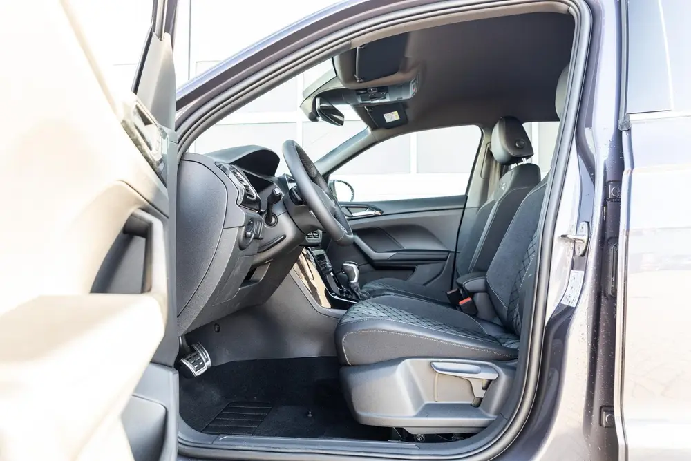 Volkswagen T-Cross 1.0 TSI 115pk DSG R-Line Edition | Trekha uit 2026, foto 19