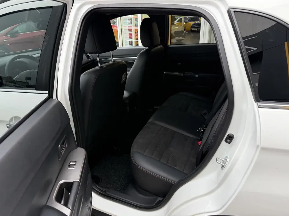 Mitsubishi ASX 2.0 Intense | NAP | Trekhaak | Stoelverwarmin uit 2019, foto 8