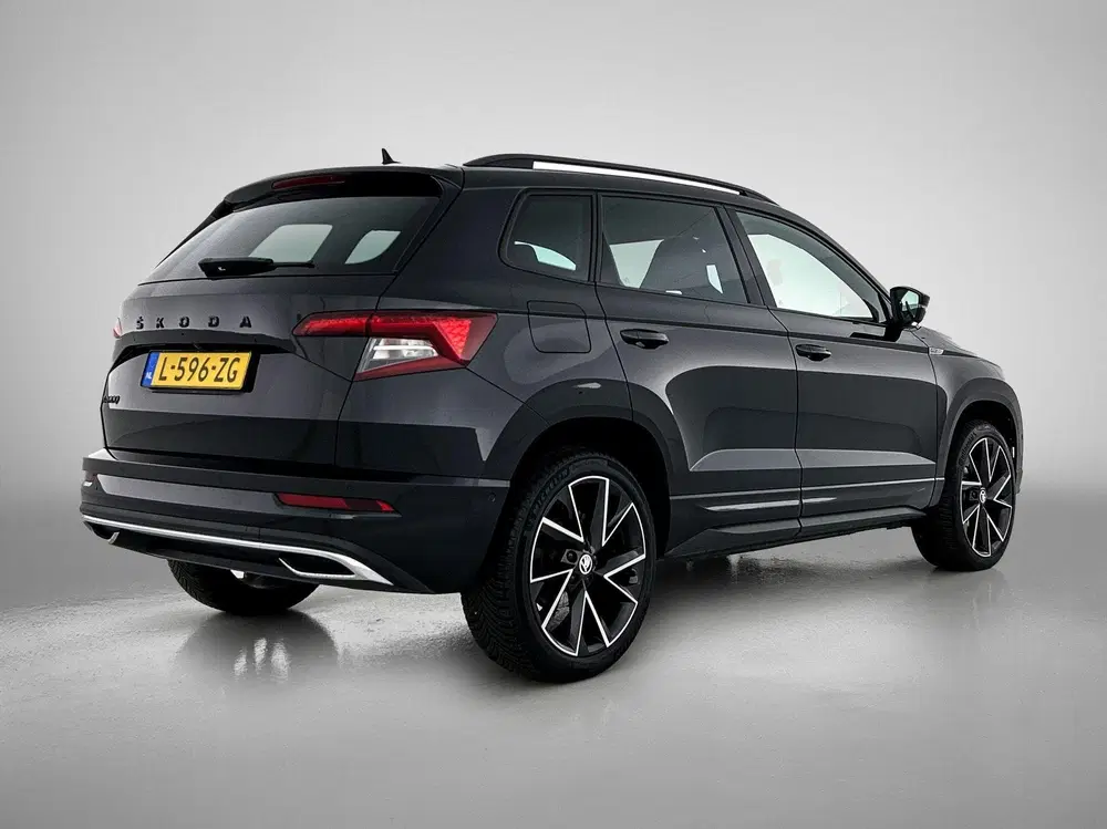Skoda Karoq 1.5 TSI ACT Sportline Business uit 2021, foto 4