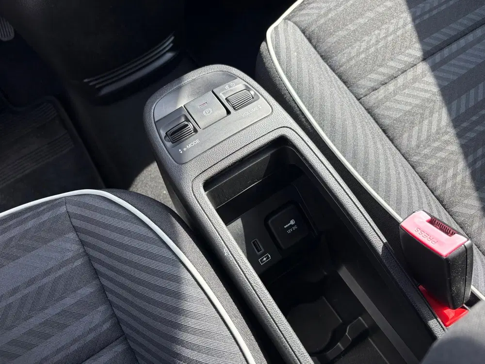 Fiat 500 3+1 Passion 42 kWh (BOVAG uit 2021, foto 17