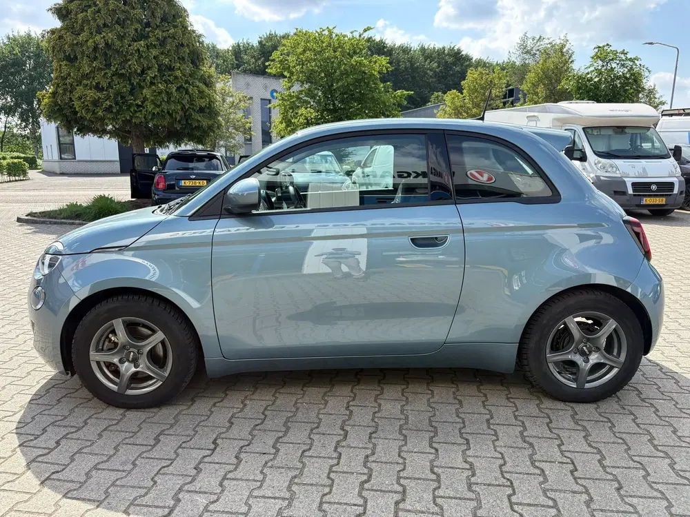 Fiat 500 3+1 Passion 42 kWh (BOVAG uit 2021, foto 18