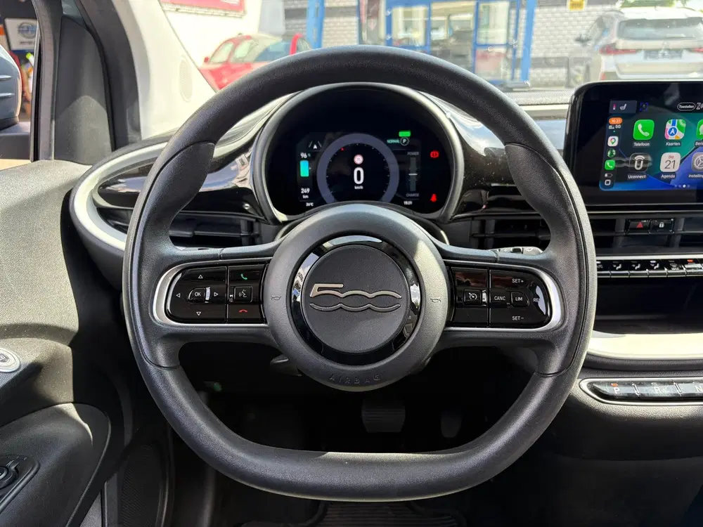 Fiat 500 3+1 Passion 42 kWh (BOVAG uit 2021, foto 19