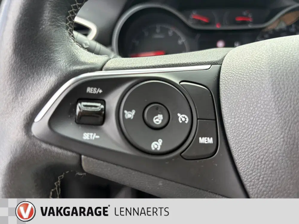 Opel Crossland 1.2 Turbo Elegance Automaat (BOVAG uit 2022, foto 19
