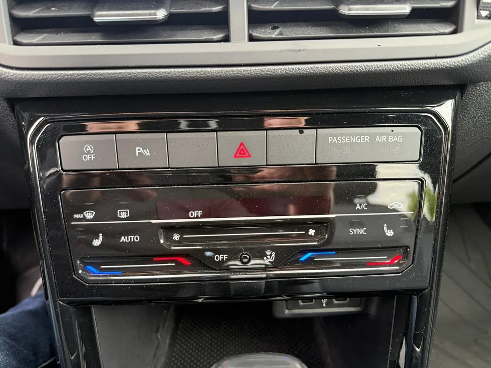 Volkswagen T-Cross 1.0 TSI R-Line Automaat (BOVAG/RIJKLAARPR uit 2022, foto 17