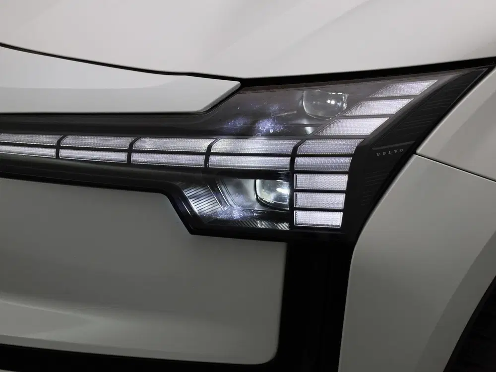 Volvo EX30 Single Motor Extended Range Core 69Kwh uit 2024, foto 17