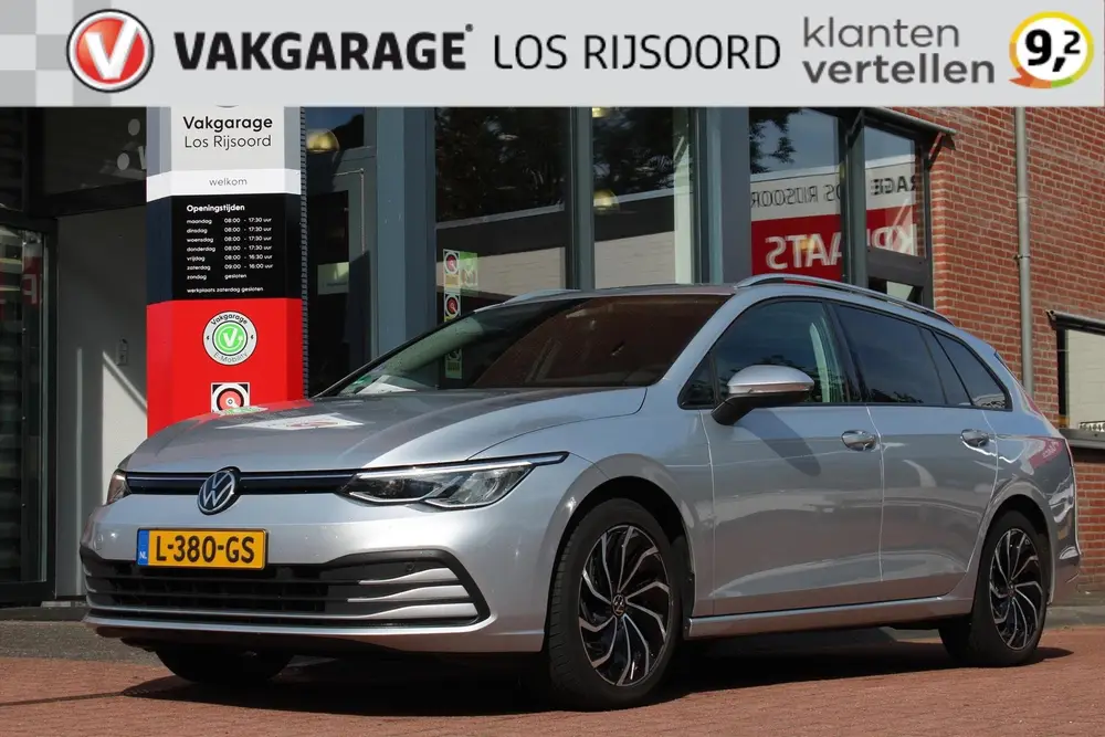 VOLKSWAGEN Golf Variant 1.0 eTSI Aut. *Life* | Trekhaak | Ca uit 2021