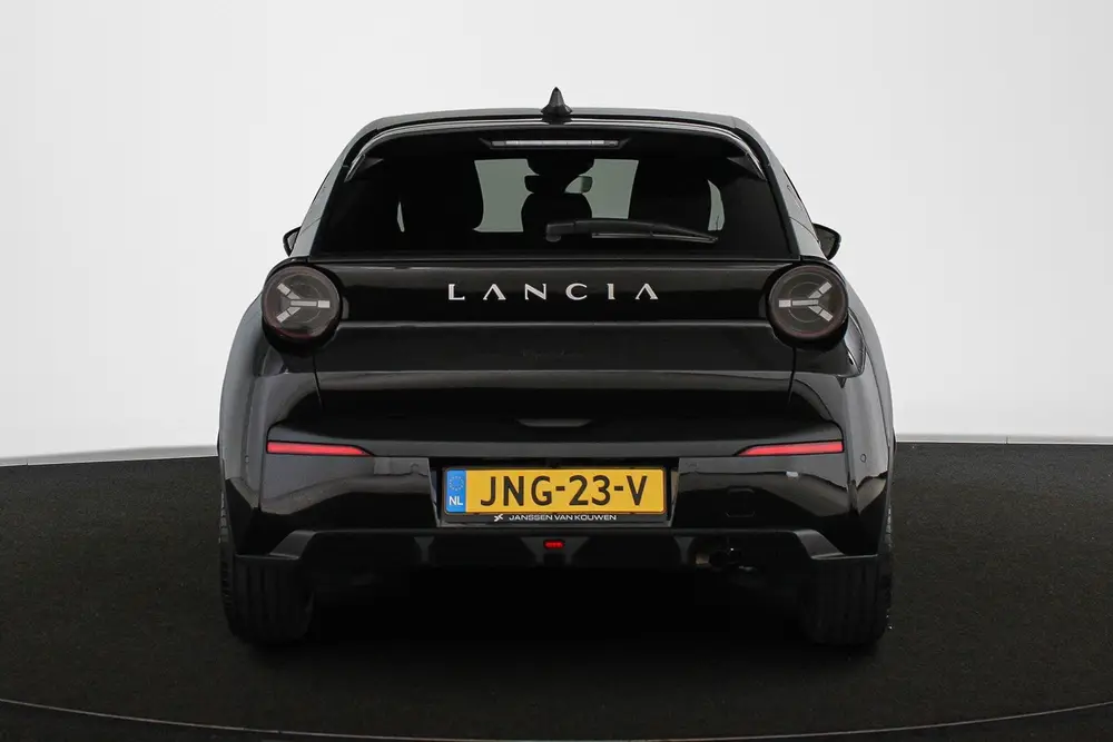Lancia Ypsilon 1.2 Turbo Hybrid HF Line Camera Apple CarPlay uit 2025, foto 14