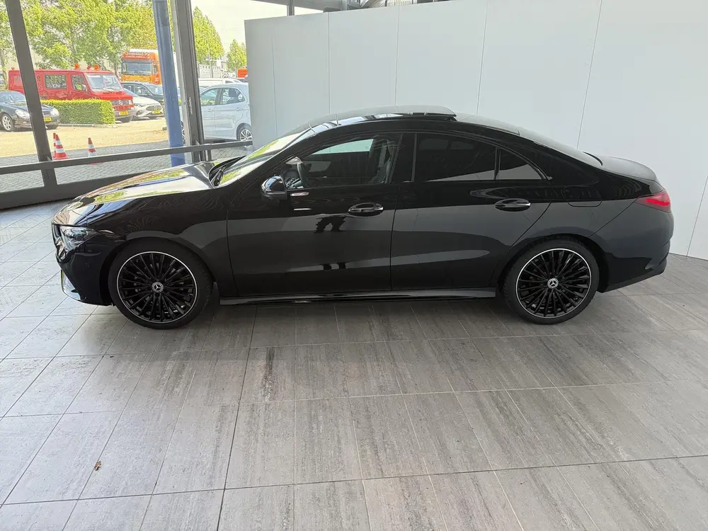 Mercedes-Benz CLA 180 Business Solution AMG uit 2025, foto 4