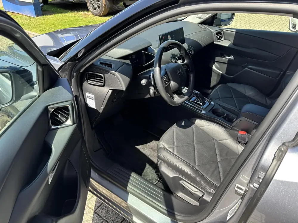 DS Automobiles 3 Crossback DS 3 Crossback 1.2 PureTech Performance Line+ | Leder | 360 uit 2022, foto 9