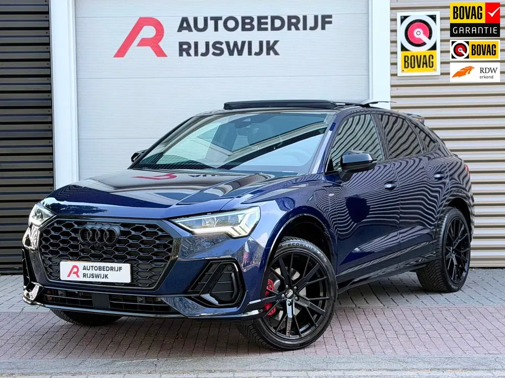 Audi Q3 45 TFSI e S Edition Pano uit 2022