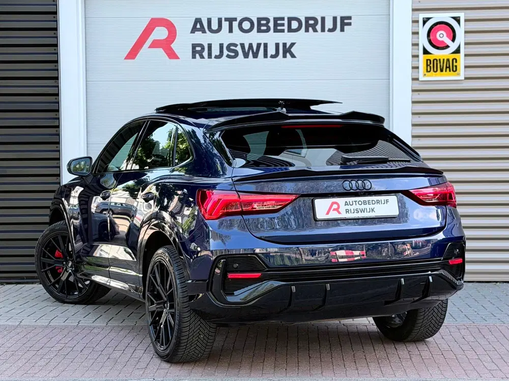 Audi Q3 45 TFSI e S Edition Pano uit 2022, foto 3