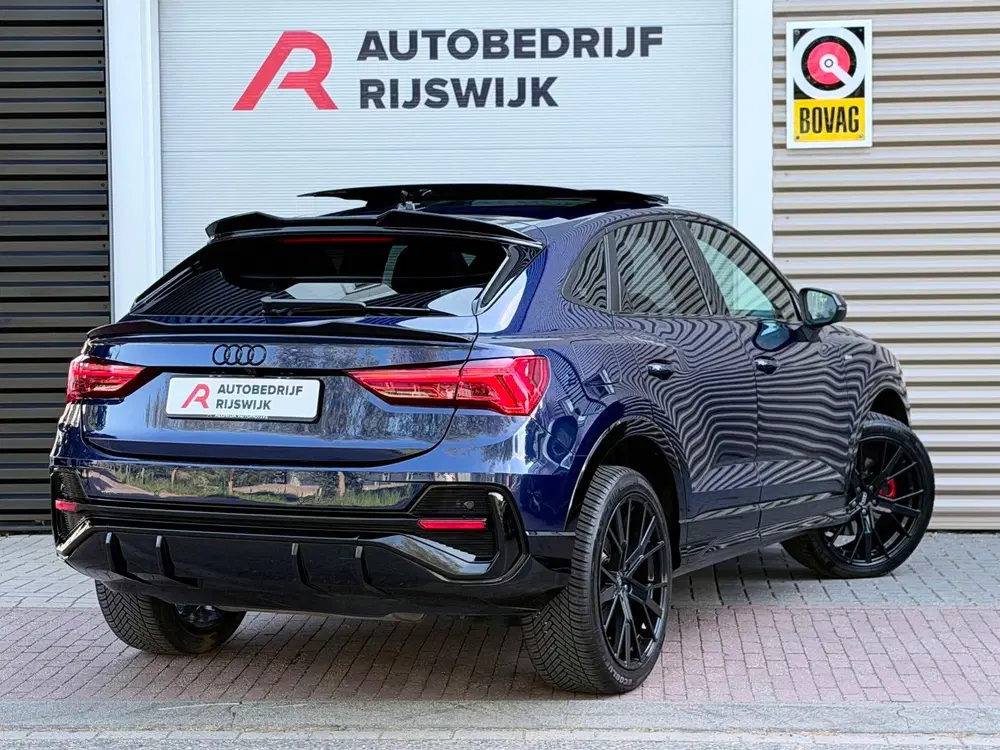 Audi Q3 45 TFSI e S Edition Pano uit 2022, foto 4
