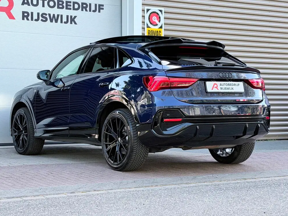 Audi Q3 45 TFSI e S Edition Pano uit 2022, foto 7