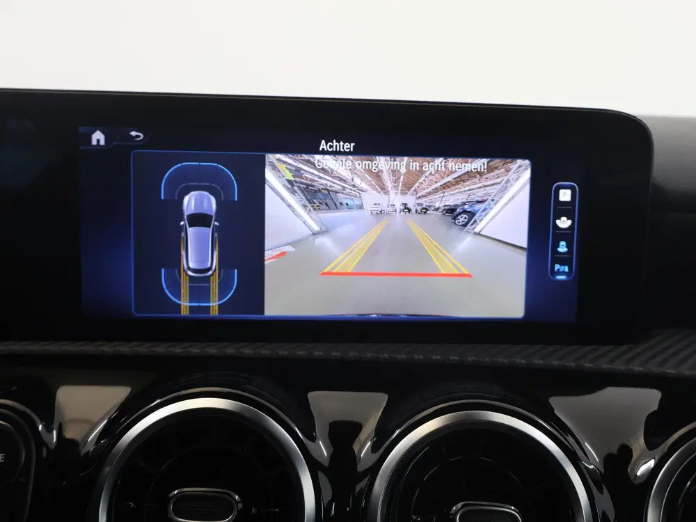 Mercedes-Benz CLA 180 Star Edition uit 2025, foto 14