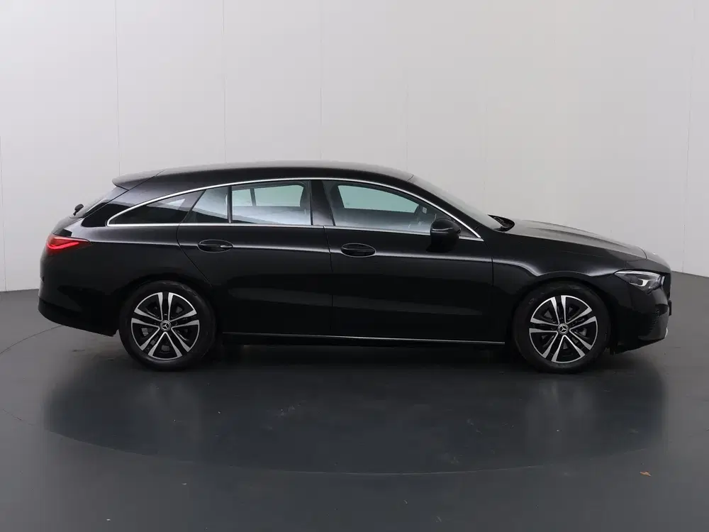 Mercedes-Benz CLA 180 Star Edition uit 2025, foto 6