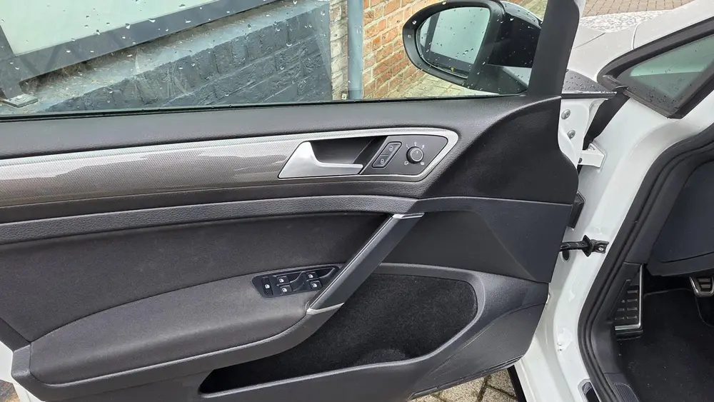 Volkswagen Golf 1.0 TSI Highline R-Line 115pk Navi, Camera uit 2020, foto 16