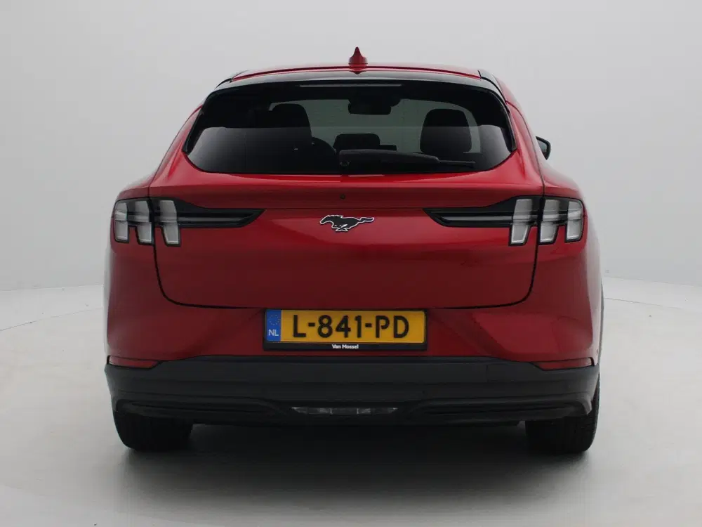 Ford Mustang Mach-E Extended RWD 98 kWh uit 2021, foto 5